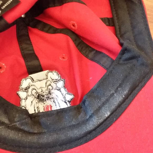 Caps - Picture 13 of 16